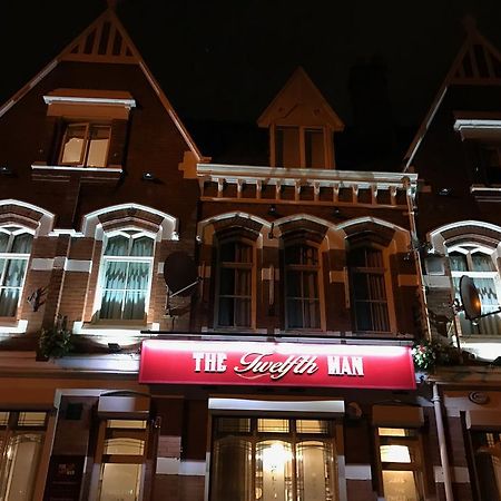 Anfield Accommodation Part Of The Twelfth Man Public House Liverpool Exterior photo
