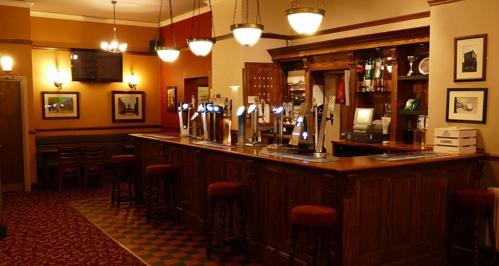 Anfield Accommodation Part Of The Twelfth Man Public House Liverpool Exterior photo